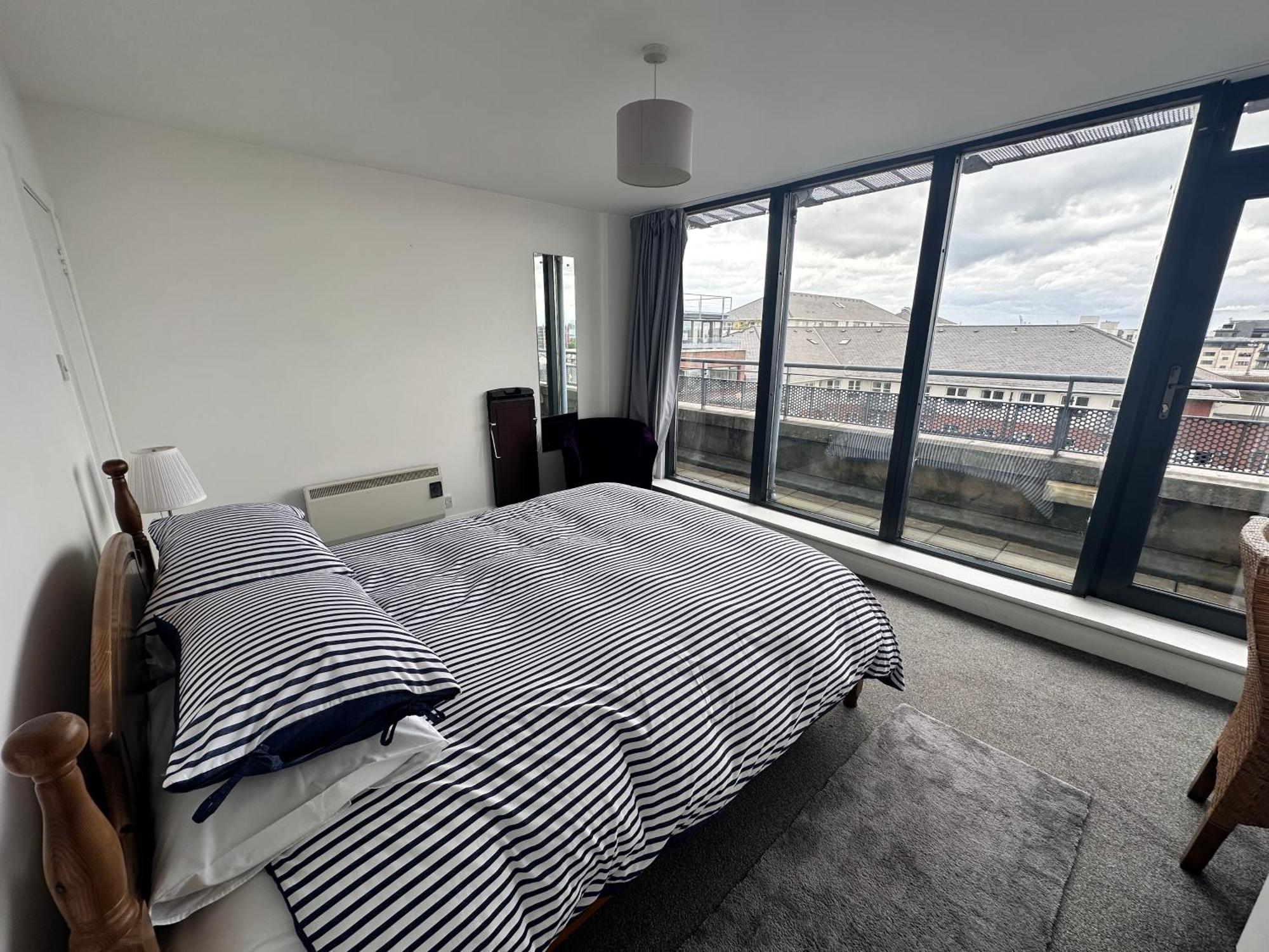 Grand Canal Dock Dublin Exterior photo